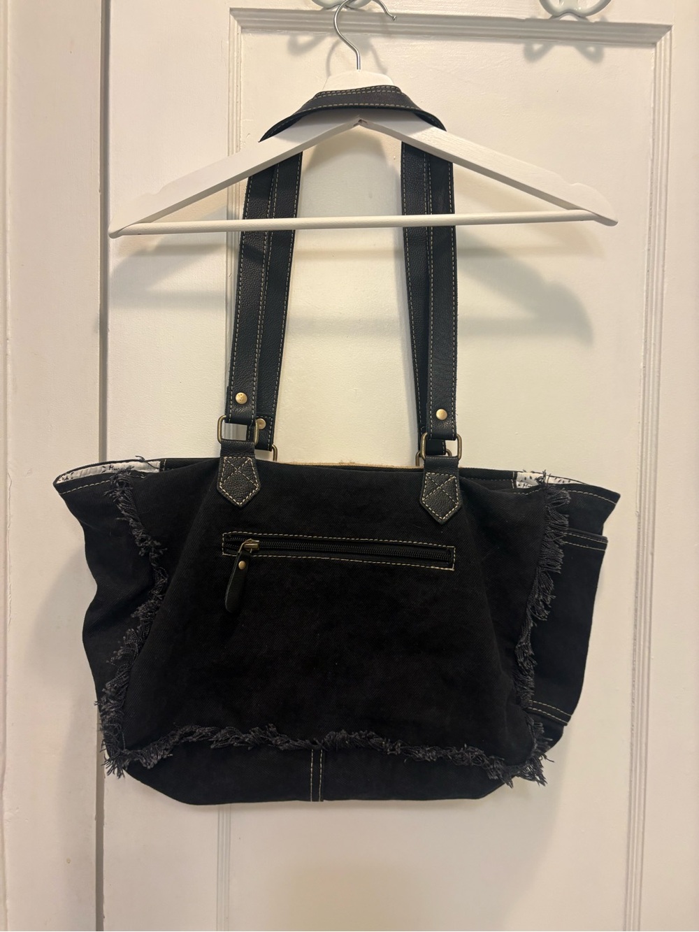 Myra Tula Rose Black shoulder tote Bag - Picture 2 of 7